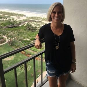 Meet your Posher, Valerie